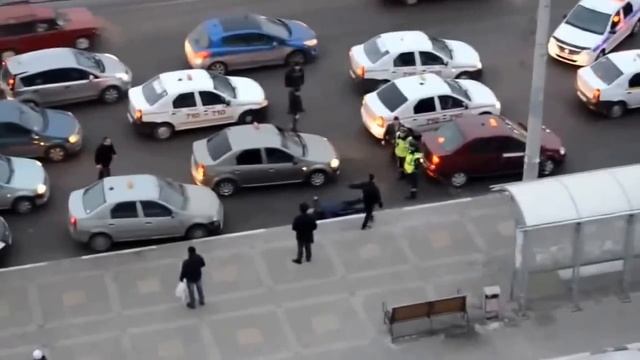 Разборки на дороге Москва. смотреть онлайн