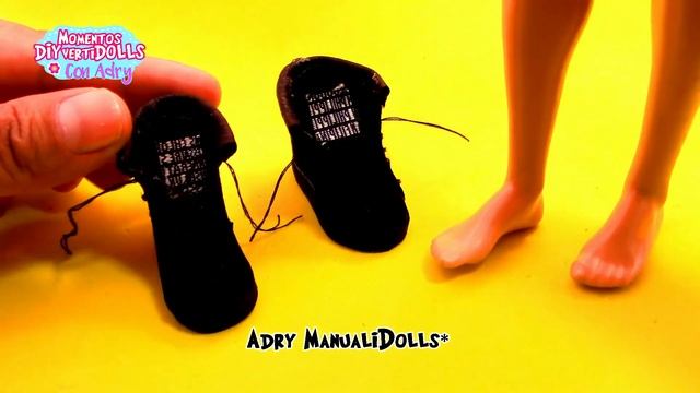 How to make clothes and shoes for KEN Doll | Easy crafts for Ken from Barbie смотреть онлайн