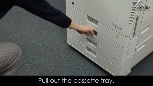 Как загрузить бумагу в CANON imageRUNNER C3025i.