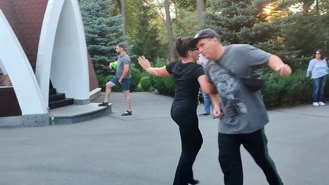 КОЛО МЛИНУ, КОЛО ВОЗУ! 24 СЕНТЯБРЯ 2023 ТАНЦЫ ХАРЬКОВ УКРАИНА смотреть онлайн