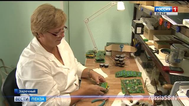 Пензенский губернатор высоко оценил собственное производство мониторов в Заречном