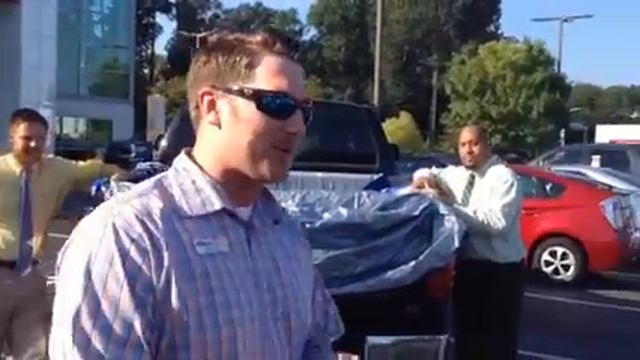 World Toyota ALS ICE BUCKET CHALLENGE TRUCK смотреть онлайн