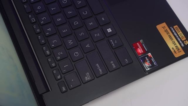 Sinh viên thì mua laptop 16GB RAM chỉ 11 triệu này | Review Asus Vivobook Go 14 смотреть онлайн