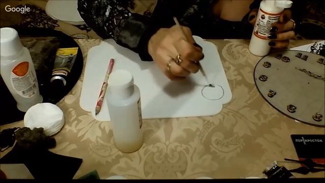 Циферблат из пивного картона с двухшаговым кракелюром. Университет Декупажа. Ирина Трофимова смотреть онлайн