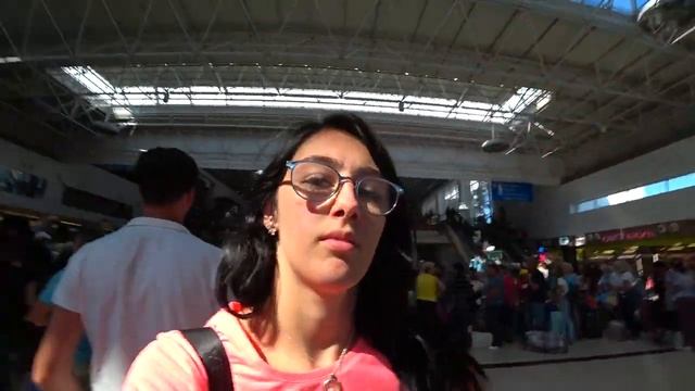VLOG: МЫ ОПОЗДАЛИ НА САМОЛЕТ! ОСТАЕМСЯ В ТУРЦИИ ! Tina Andreychuk смотреть онлайн
