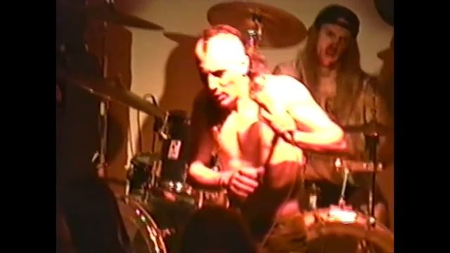 Tool First Live Show 1991 смотреть онлайн