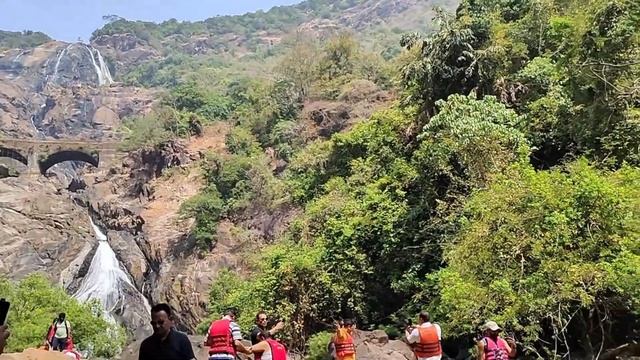 ГОА Водопад дудсогар , дорога, обезьяны . смотреть онлайн