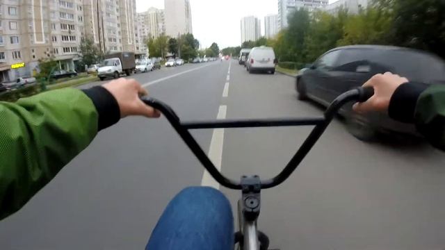 BMX-прогнали со спота, самокат, скейтпарк смотреть онлайн