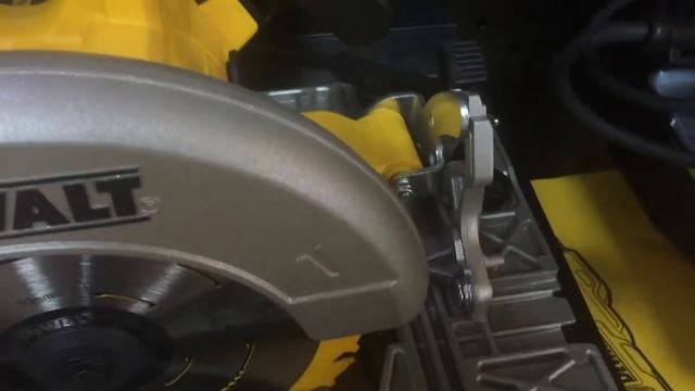 DeWALT DWE 576 - DeWALT DWE576 - DeWALT Handkreissäge - DeWALT Mintabolt Budakeszi