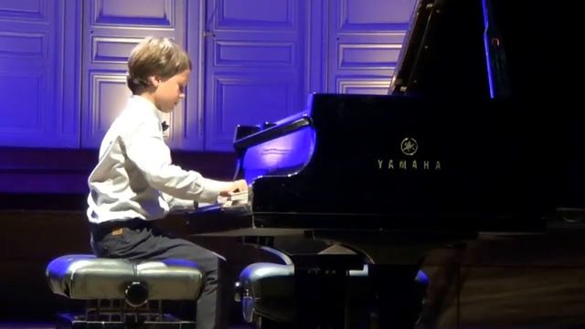 Alexandre FERRIEU - Menuet et Trio - Beethoven смотреть онлайн