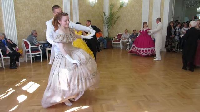 Ритмический вальс. Летний бал в усадьбе Вороново 17 июня 2017 г. смотреть онлайн