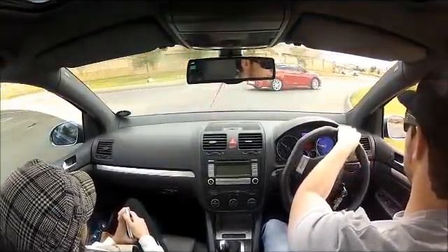 Sixteen10's Golf 5 R32 - GoPro footage смотреть онлайн