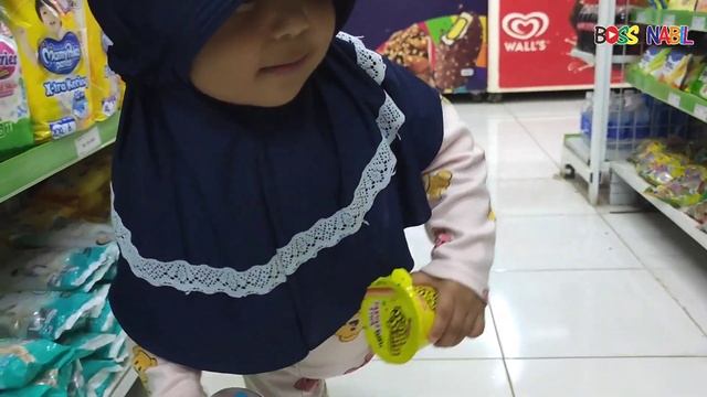 Hunting diapers body fit pants at mini markets with moms смотреть онлайн