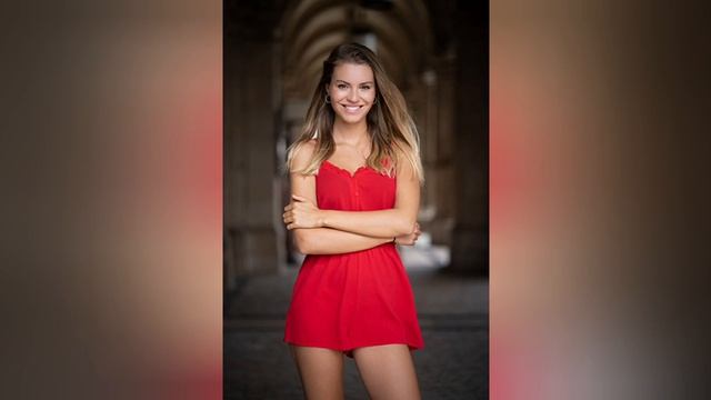 Стихи. Деловая женщина. Александр Кузьмин смотреть онлайн