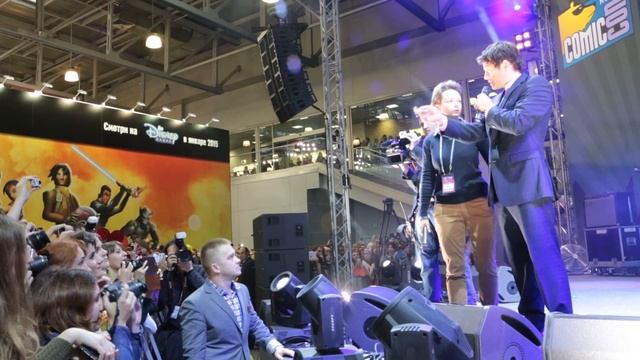 Субботняя панель Миши Коллинза на ComicCon Russia 2014 часть 1 смотреть онлайн