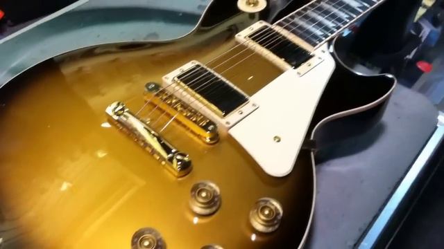 Gibson Bill kelliher "Halcyon" Signature Les Paul смотреть онлайн
