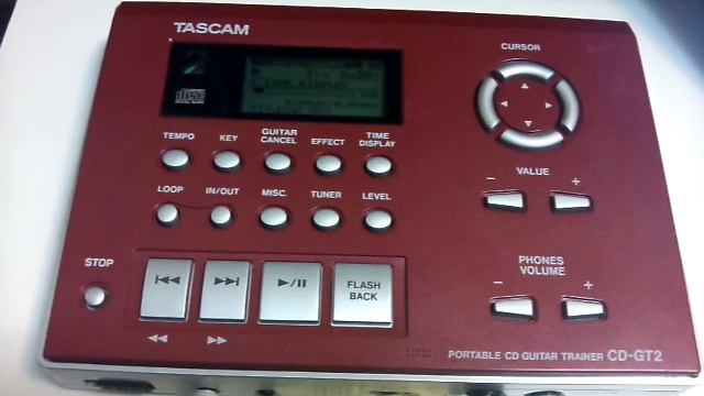 Review: TASCAM CD-GT2 Portable Guitar Trainer смотреть онлайн