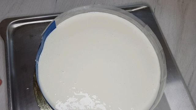 Идеально ровный торт без выравнивания кремом с эффектным декором в витражной технике смотреть онлайн