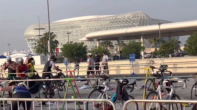 2021 ITU World Triathlon Finals |Abu Dhabi | Yas Marina Circuit смотреть онлайн