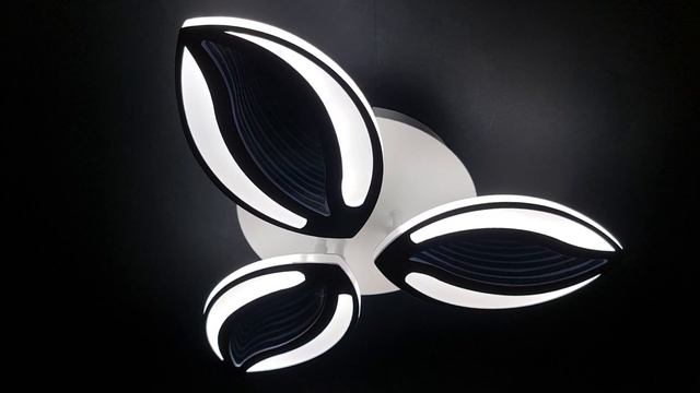 Светильник Lusster 7617/3 3D WT GBM смотреть онлайн