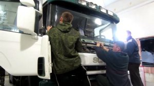 SCANIA 4. УСТАНОВКА ЛОБОВОГО В РЕЗИНКУ. АВТОСТЕКЛО GLASS2000 ИВАНОВО.