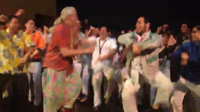 Dr. Patch Adams goes Gangnam Style! @ The Medical City: Oct. 11, 2012 смотреть онлайн