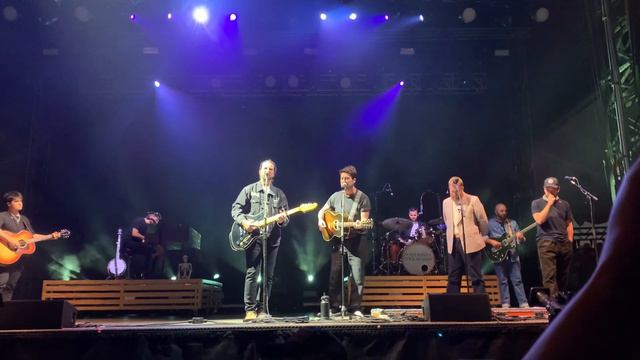 Noah Kahan - "Call Your Mom" with Mumford & Sons (Live at ACL 2023) смотреть онлайн