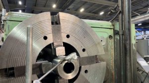 Выставление детали в 4х кулачковом патроне.