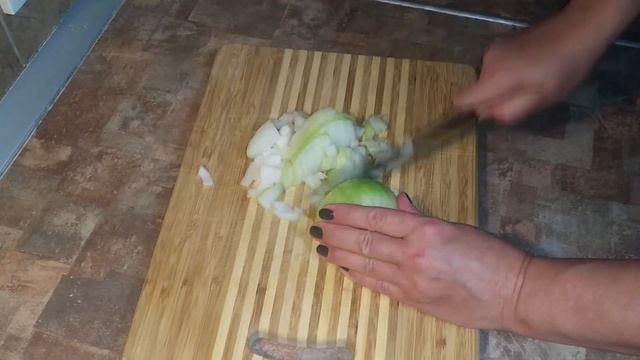 Салат из куриной грудки и яичных блинов? смотреть онлайн