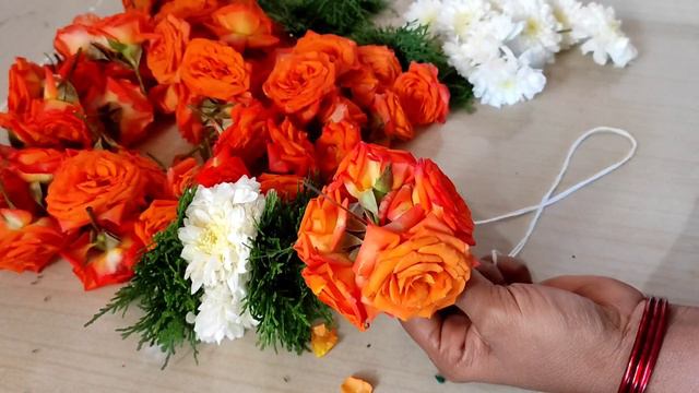 How to make poo malai in Tamil / rose flower mala making /Orange rose garland/ரோஜா பூ மாலை смотреть онлайн