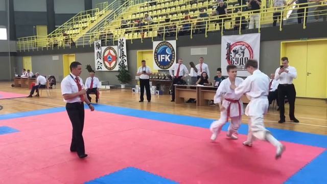 ? РЕСПУБЛИКАНСКИЙ ТУРНИР ПО КАРАТЕ КЁКУСИНКАЙ ? В РАЗДЕЛЕ КУМИТЭ г.Пинск #karate#kumite#sport смотреть онлайн