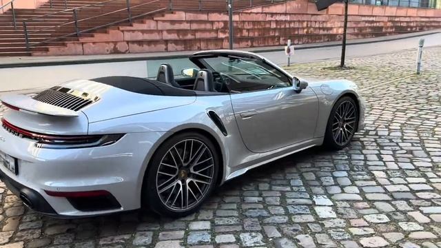 2023 Porsche 911 Turbo Cabrio смотреть онлайн