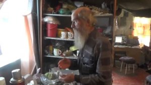 «всё жрут и жрут» : у Игнатия Тихоновича Лапкина снова хайповый видеоролик