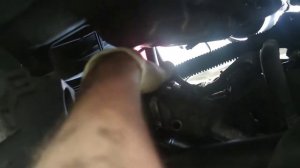 замена моторного масла на Опель Вектра С / Opel Vectra C и как отвернуть слизаный болт слива масла