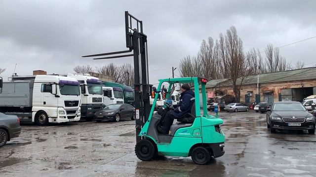 Погрузчик Mitsubishi FD18T с автоматической коробкой передач, в заводской покраске. смотреть онлайн