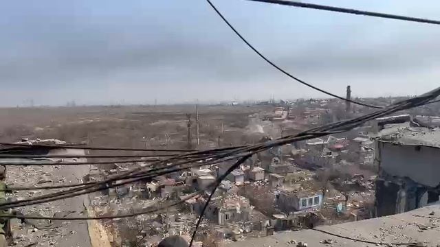 Флаг ДНР и России над Мариуполем смотреть онлайн