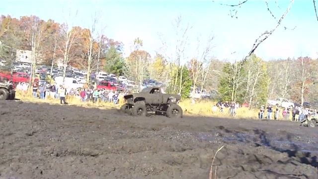 Chevy Mega Truck, White Toyota FJ Land Cruiser, Red Chevy Club Cab, Chevy S10 Blazer-Chris Goble смотреть онлайн