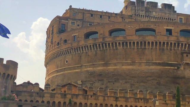 Brent Butt has a LOOK AROUND ROME. смотреть онлайн