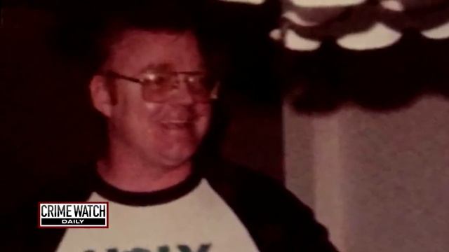 Dark family secret leads to contract plot against dad смотреть онлайн