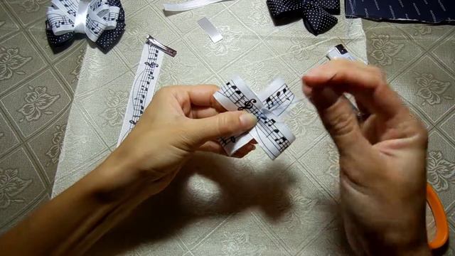 Классический бантик ПОДРОБНО с ГОЛОСОМ Канзаши мастер-класс Classic bow DETAIL master class смотреть онлайн