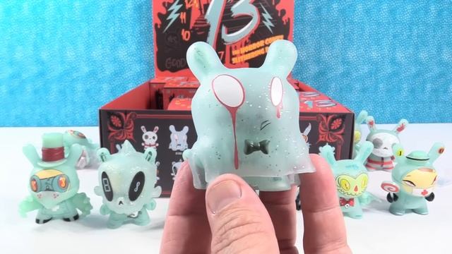 The 13 Dunny Comes Slithering Back Kidrobot Vinyl Collector Figures Unboxing | PSToyReviews смотреть онлайн