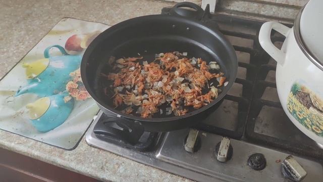 Суп с грибами и лапшой смотреть онлайн