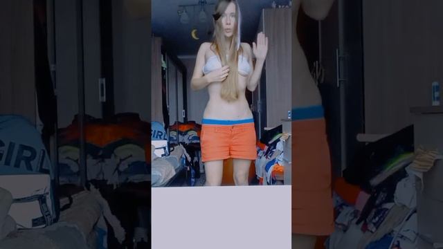 Меня окружают психически нездоровые люди смотреть онлайн