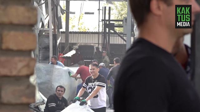 Сгорел склад "Империи Пиццы" смотреть онлайн