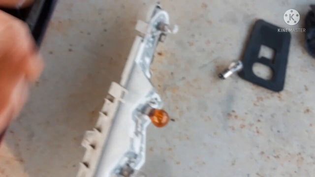 Ford Fusion европеец - снятие и разборка заднего фонаря, замена ламп, гидроизоляция.