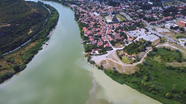 Грузия 2022. Полет над Тбилиси смотреть онлайн