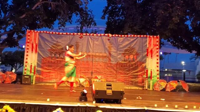 Srivalli,Urvashi,Besharam Rang -Bharatnatyam Fusion Dance смотреть онлайн