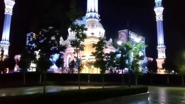 Чечня. Шали Сити. Мечеть гордость Мусульман. Имени Пророка Мухаммада С.А.В. смотреть онлайн