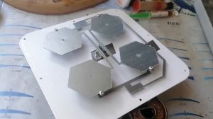 Панельная антенна   РЭМО  FLAT-15F MIMO BAS-2324,  что внутри.