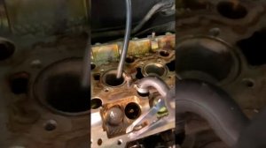 Замена маслосъёмных колпачков Volvo S60 2.5T